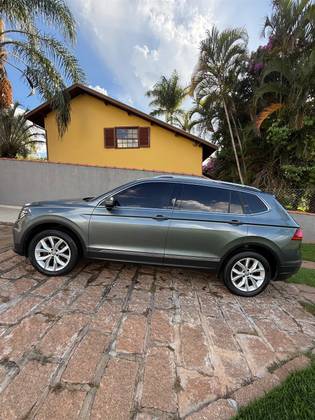 VOLKSWAGEN TIGUAN 1.4 250 TSI TOTAL FLEX ALLSPACE COMFORTLINE TIPTRONIC